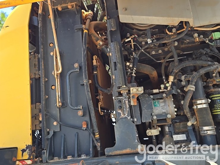 2017-komatsu-wa270-8-image-23