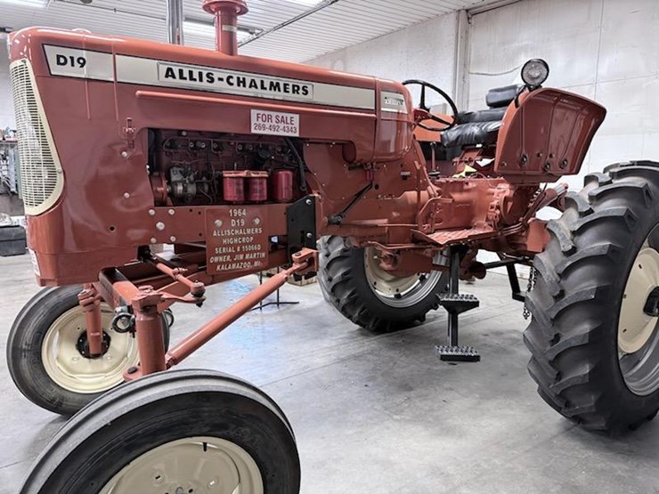 #6052-•-1964-allis-chalmers-d-19-high-crop-tractor---off-site-image-10