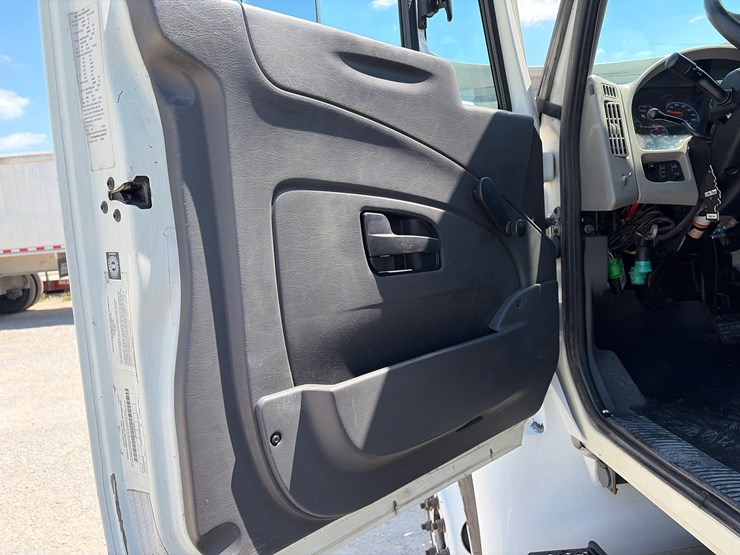 2018-international-durastar-4300-image-20