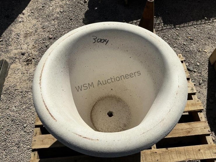 concrete-pot-image-3