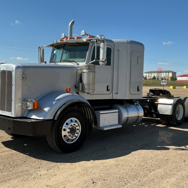 2015 PETERBILT 367