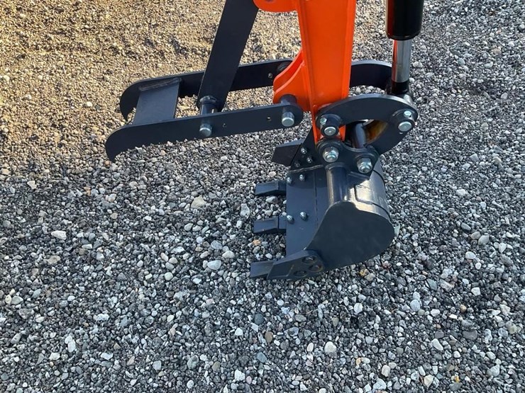 #1615-•-ats-me18-mini-excavator---middlebury,-in-image-5