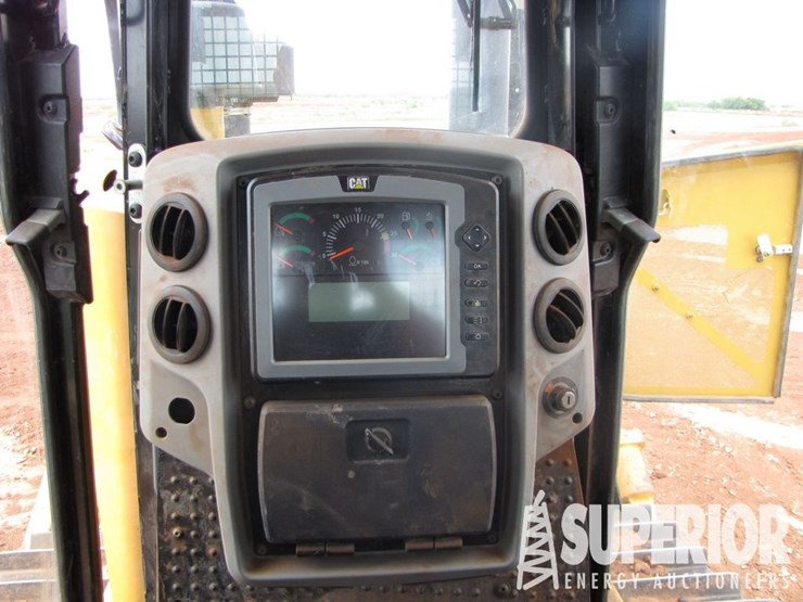 caterpillar-d6t-xl-image-10