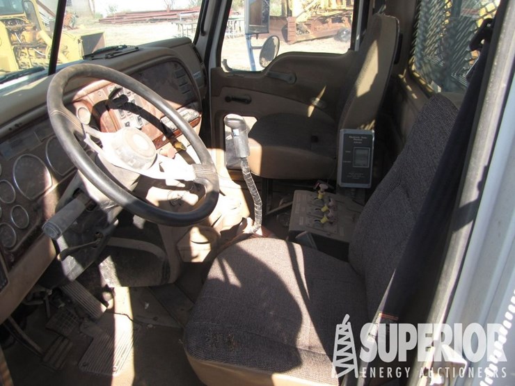 2004-massey-ferguson-8-image-12