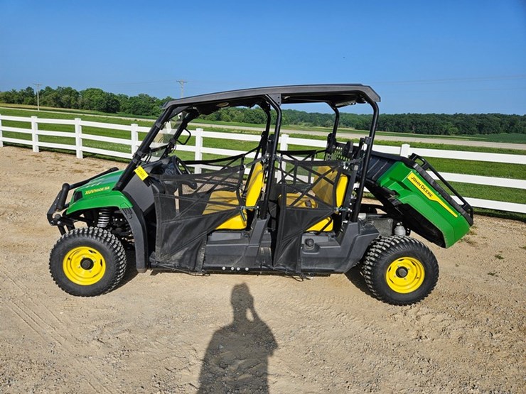 john-deere-gator-image-12