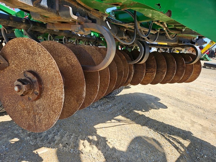 john-deere-2623vt-image-32