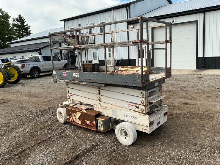 #1310-•-terex-aerials-ts26-scissor-lift-image-2