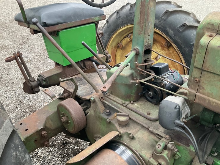1952-john-deere-b-image-15