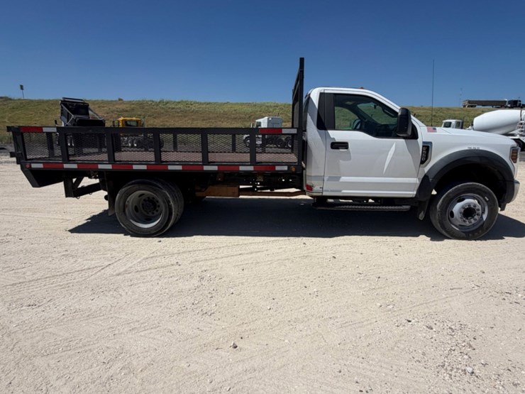 2019-ford-f550-image-4