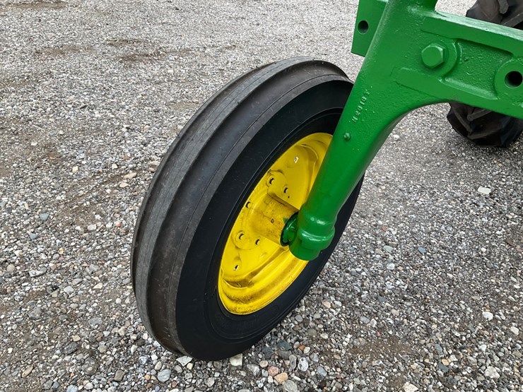 1957-john-deere-320-image-12