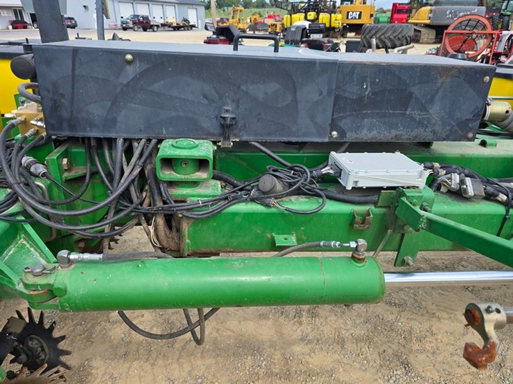 john-deere-1770-image-25