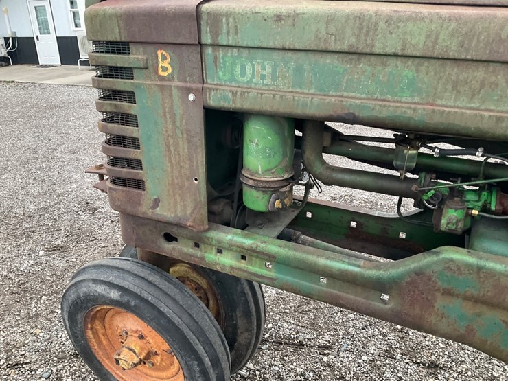 1952-john-deere-b-image-22