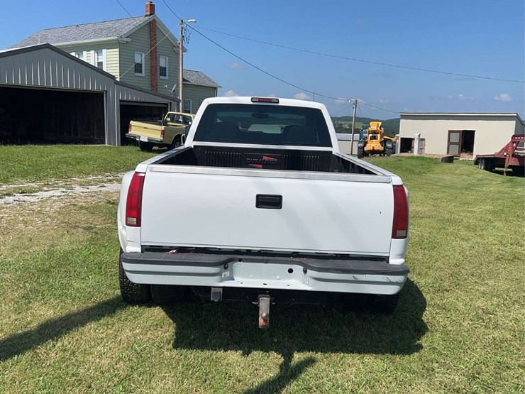 2000-chevrolet-3500-image-4