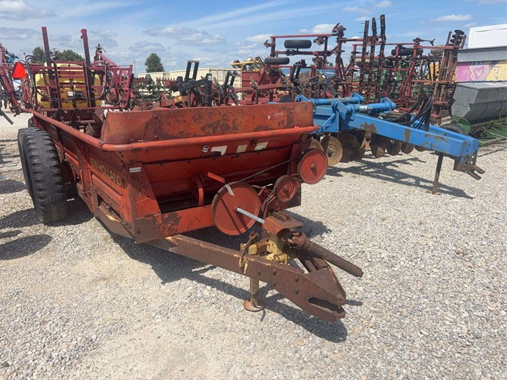 new-holland-676-image-3