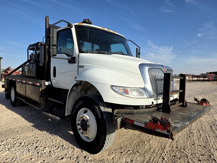 2022-international-mv607-image-3