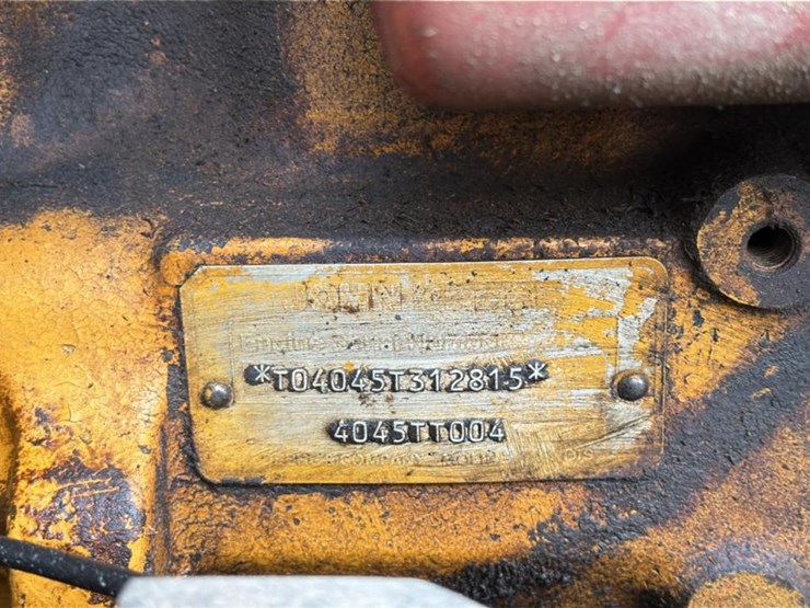1990-deere-444e-image-42