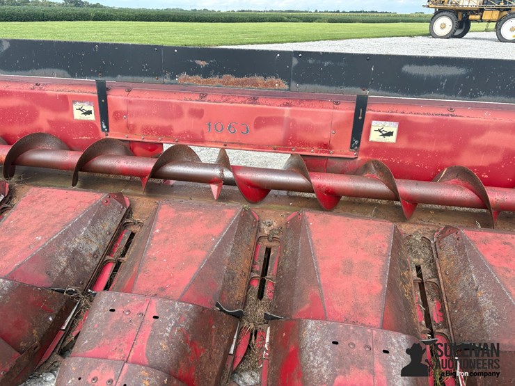 case-ih-1063-image-12