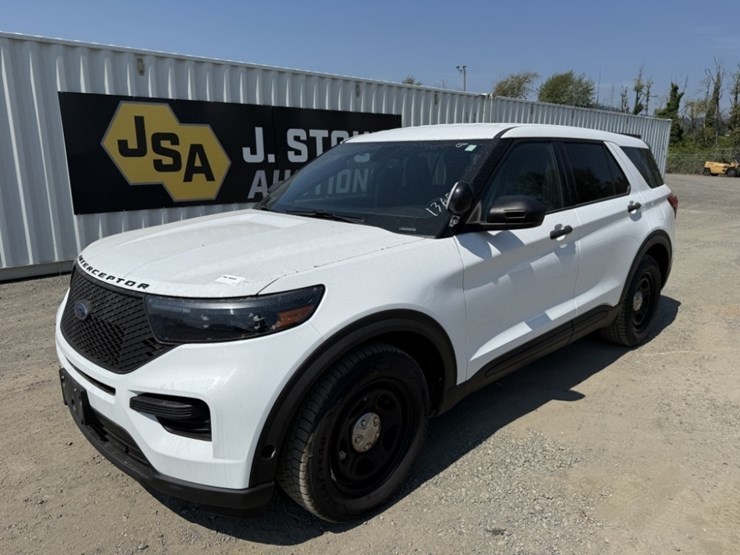 2020-ford-explorer-image-1