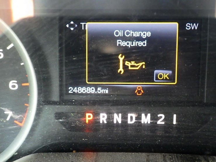 2016-ford-f150-image-35