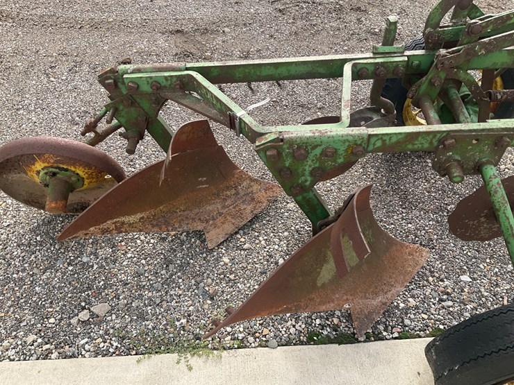 #5308-•-2-bottom-pull-type-moldboard-plow-image-7
