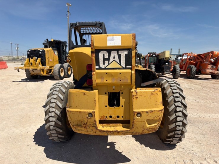 caterpillar-th360b-image-6
