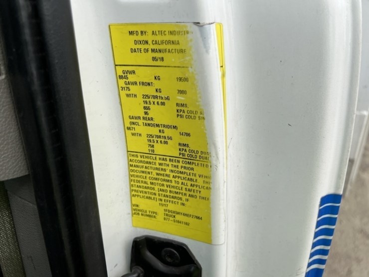 2017-ford-f550-image-29