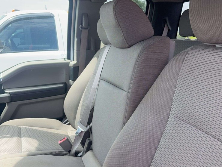 2018-ford-f150-xlt-image-12