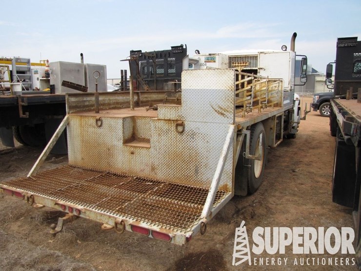 2009-international-durastar-4300-image-4