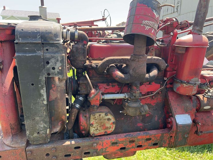 1954-farmall-super-h-image-11