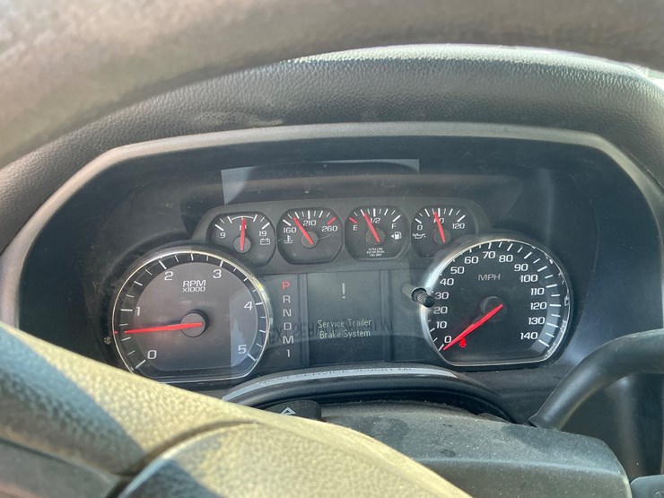 2016-chevrolet-silverado-2500-image-21