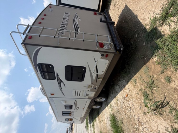 2013-jayco-white-hawk-ultra-lite-bumper-pull-image-6