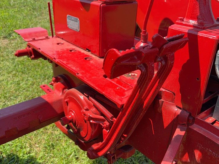 1950-farmall-c-image-15