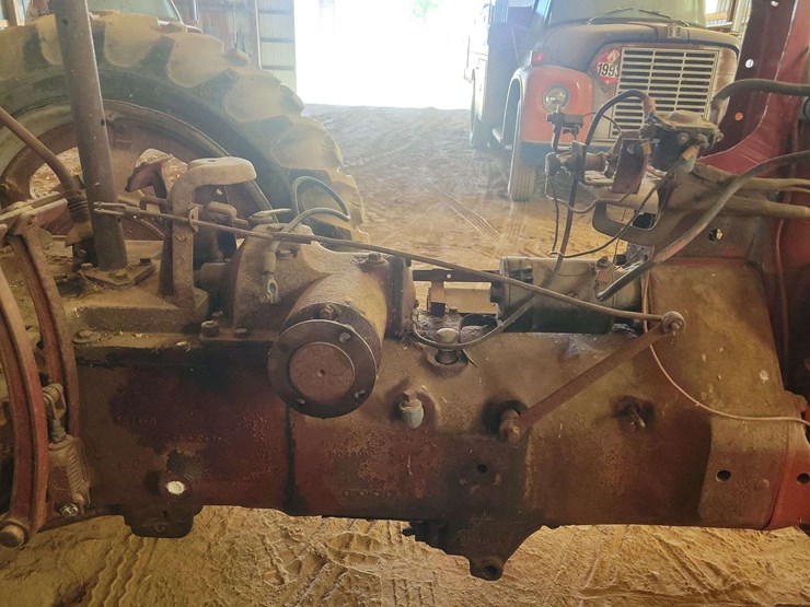 early-1939-farmall-h-image-12