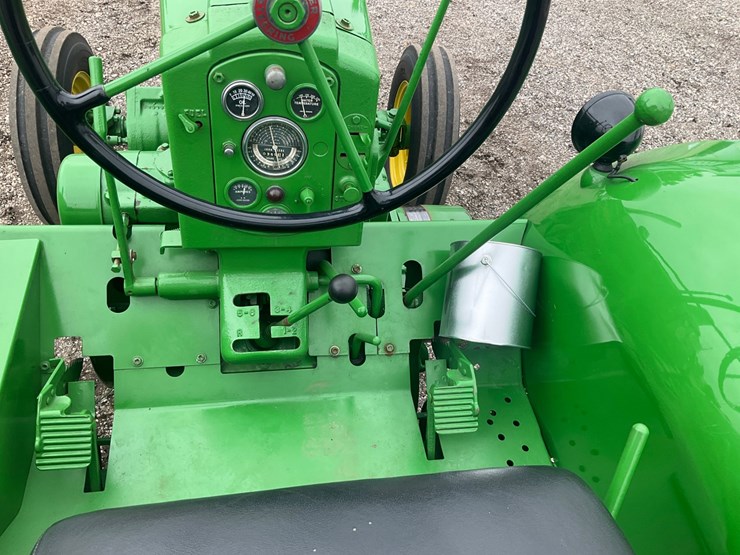 1955-john-deere-70-image-25