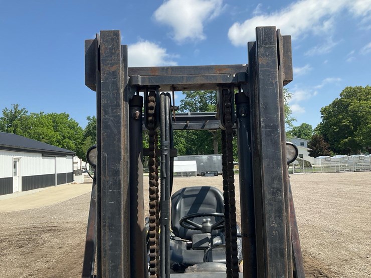 #1354-•-clark-sf250-forklift*-image-22