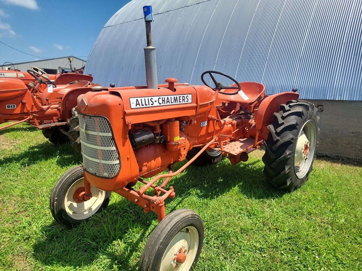 1961-allis-chalmers-d10-image-1