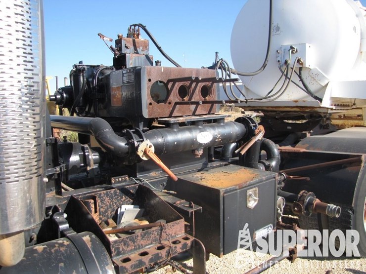 2004-massey-ferguson-8-image-5