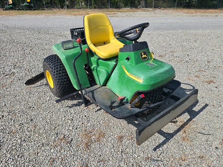 #1012-•-2019-john-deere-1200a-bunker-rake-image-7