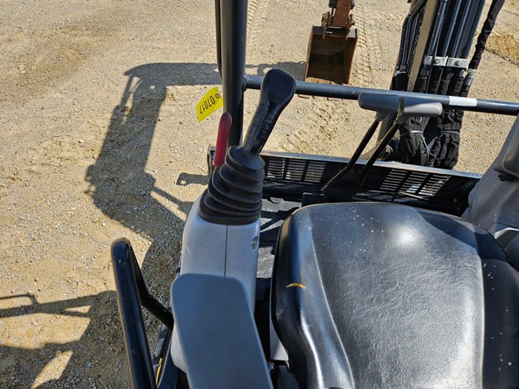 deere-35g-image-28