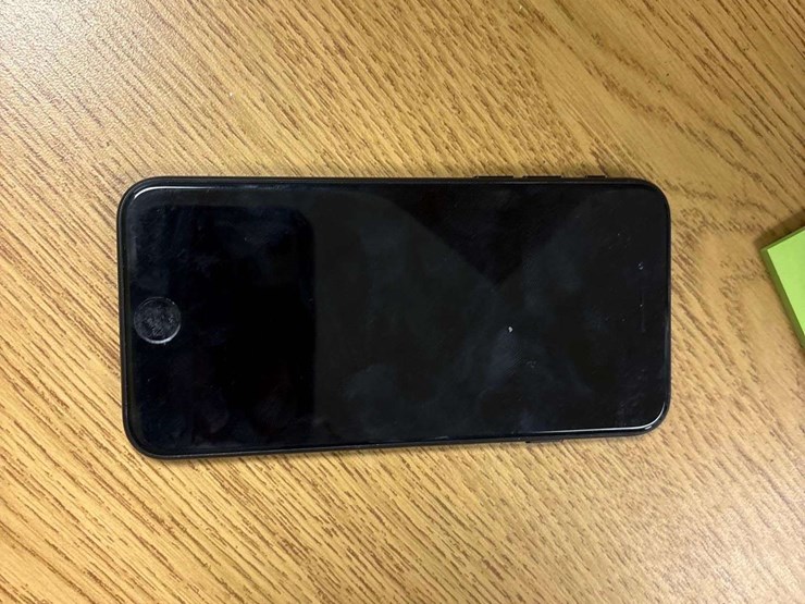 iphone-se3s-iphone-iphone-7s-iphone-6s-image-6