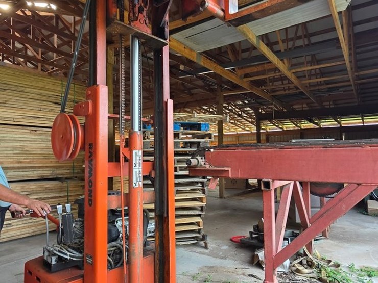 #109-•-raymond-w3rtn-42-33-104-5-walkie-stacker-forklift-image-1