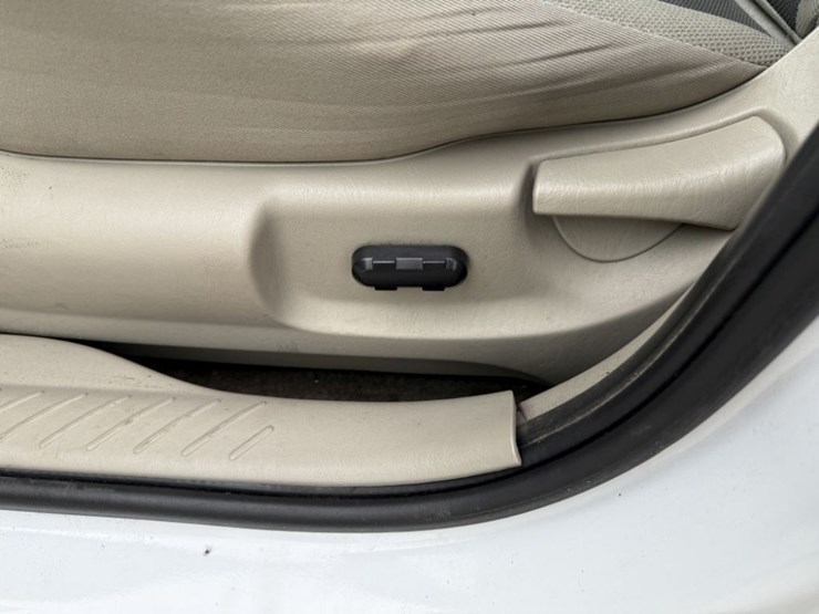 2008-ford-escape-image-22