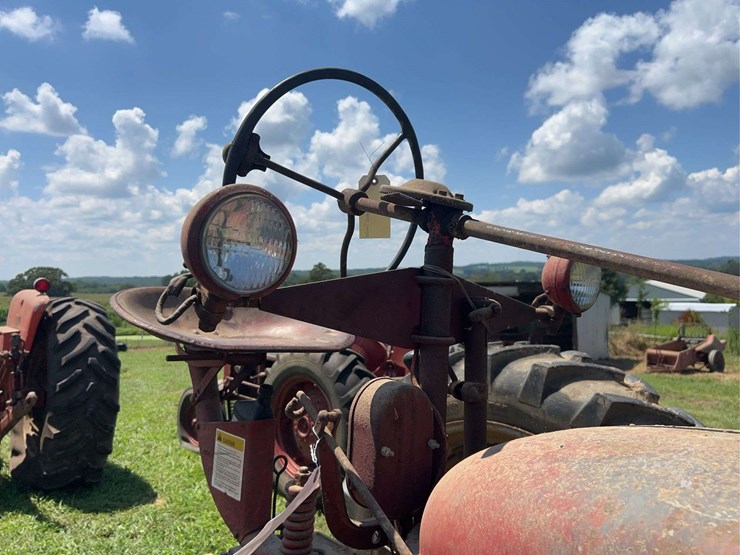 1954-farmall-super-h-image-31