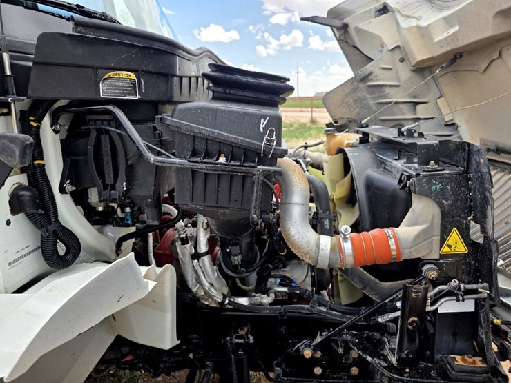 2016-international-durastar-4300-image-12