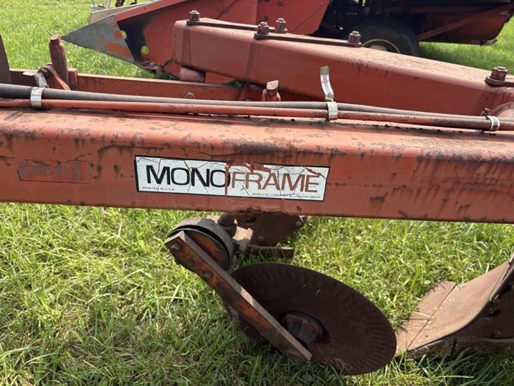 allis-chalmers-4-bottom-semi-mount-plow-image-11