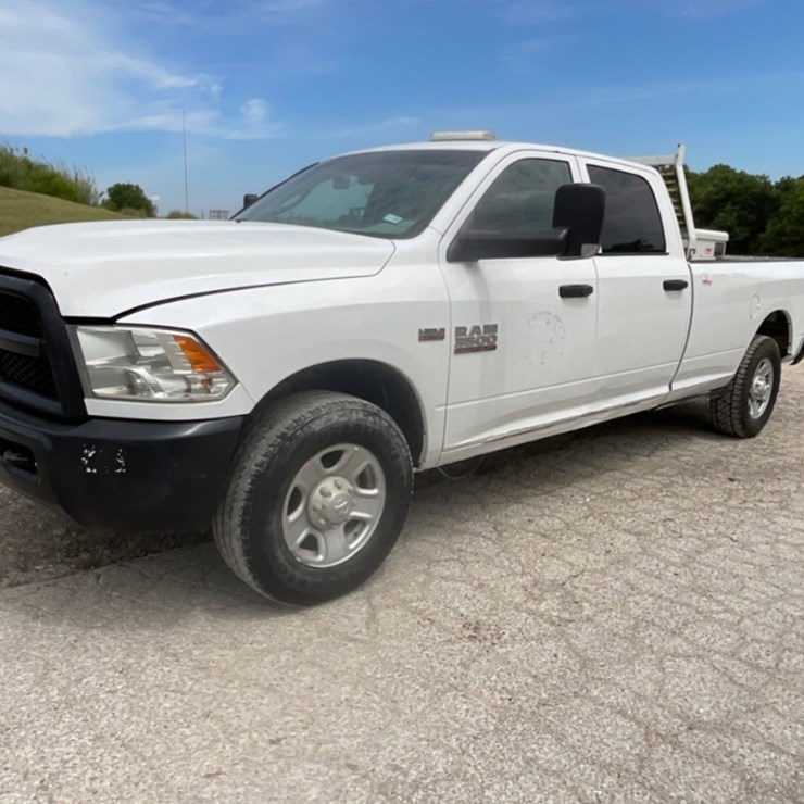2018 DODGE 3500