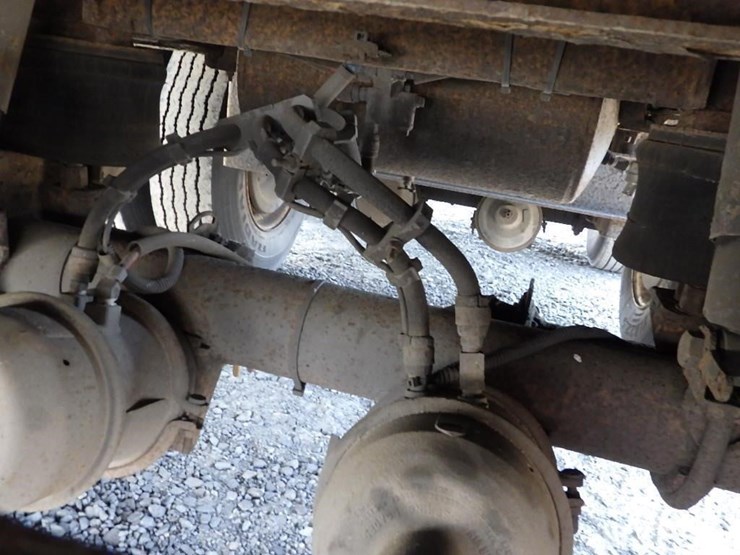 2003-utility-van-image-12