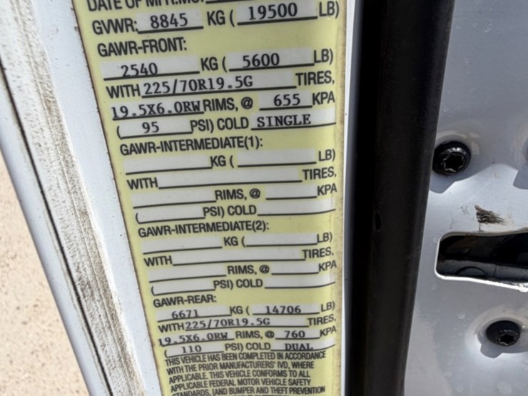 2019-ford-f550-image-15