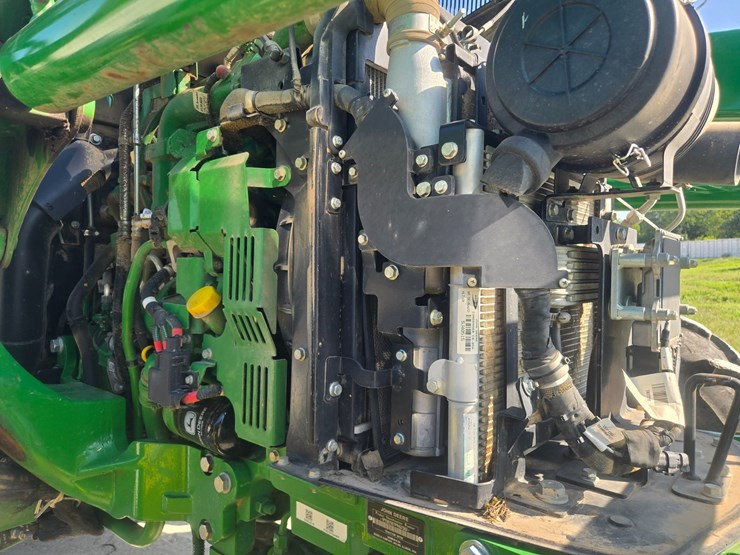 2024-john-deere-5075e-image-24