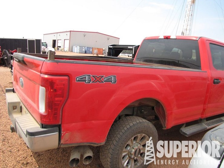 2019-ford-f250-xlt-image-4